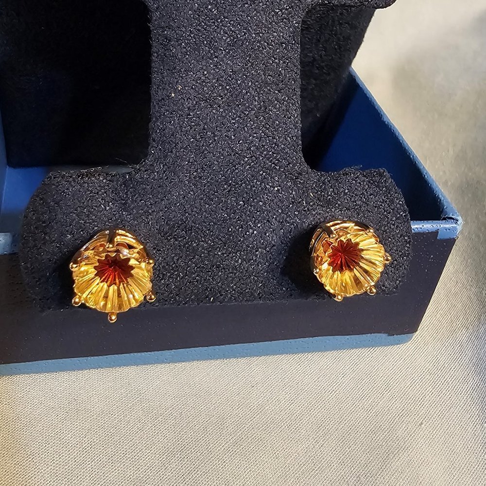 14K Earrings with red center gemstone gold posts